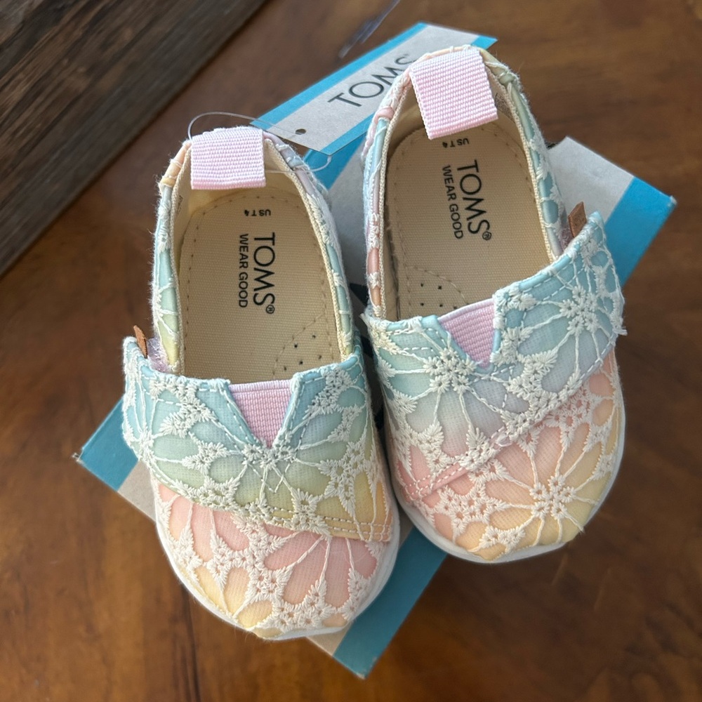 Toms Pink Ombre Floral Lace Slip-Ons
